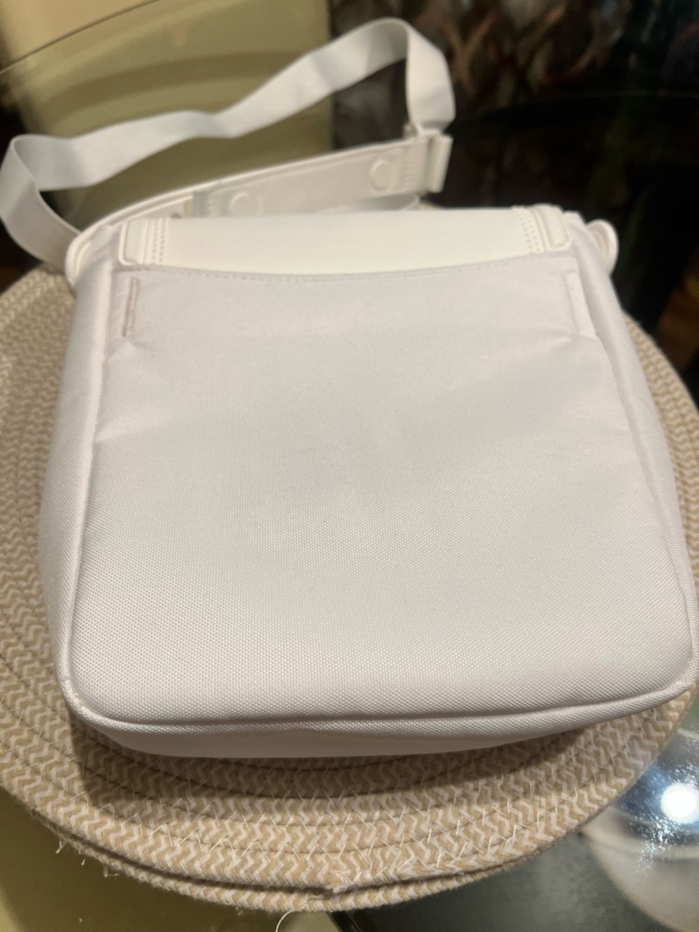 Classic Crocs Crossbody - Picture 2 of 6